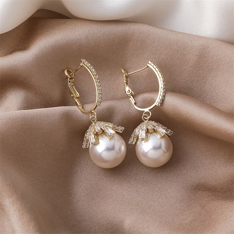 Malia Pärl Drop Earrings