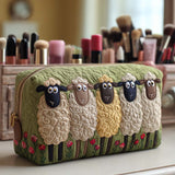 Quilted beauty case with sheep