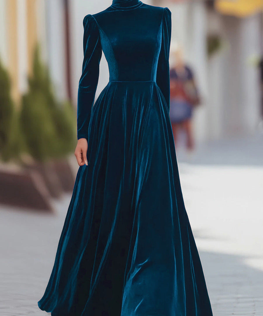 Éléonore | Maxi Dress in Velvet with High Neck