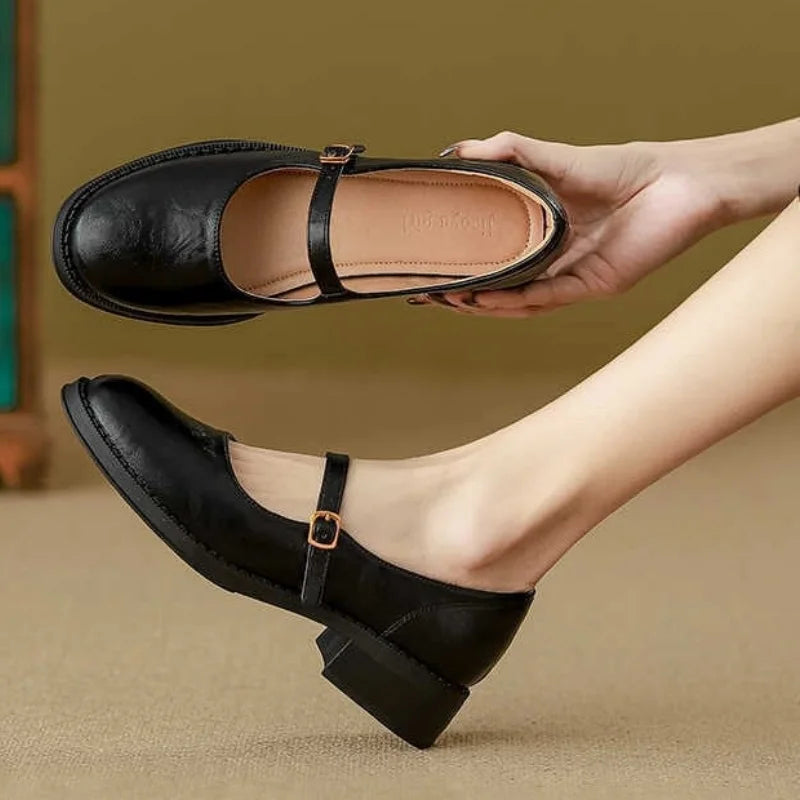 Manon | Classic and Comfortable Mary Janes