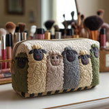 Quilted beauty case with sheep