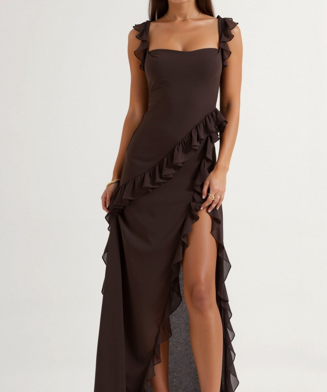 SOLANDRA | PROM DRESS WITH RUFFLE AND SLIT MAXI